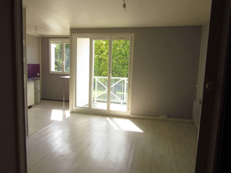 1_Saint-Laurent_Grand-Quevilly.JPG